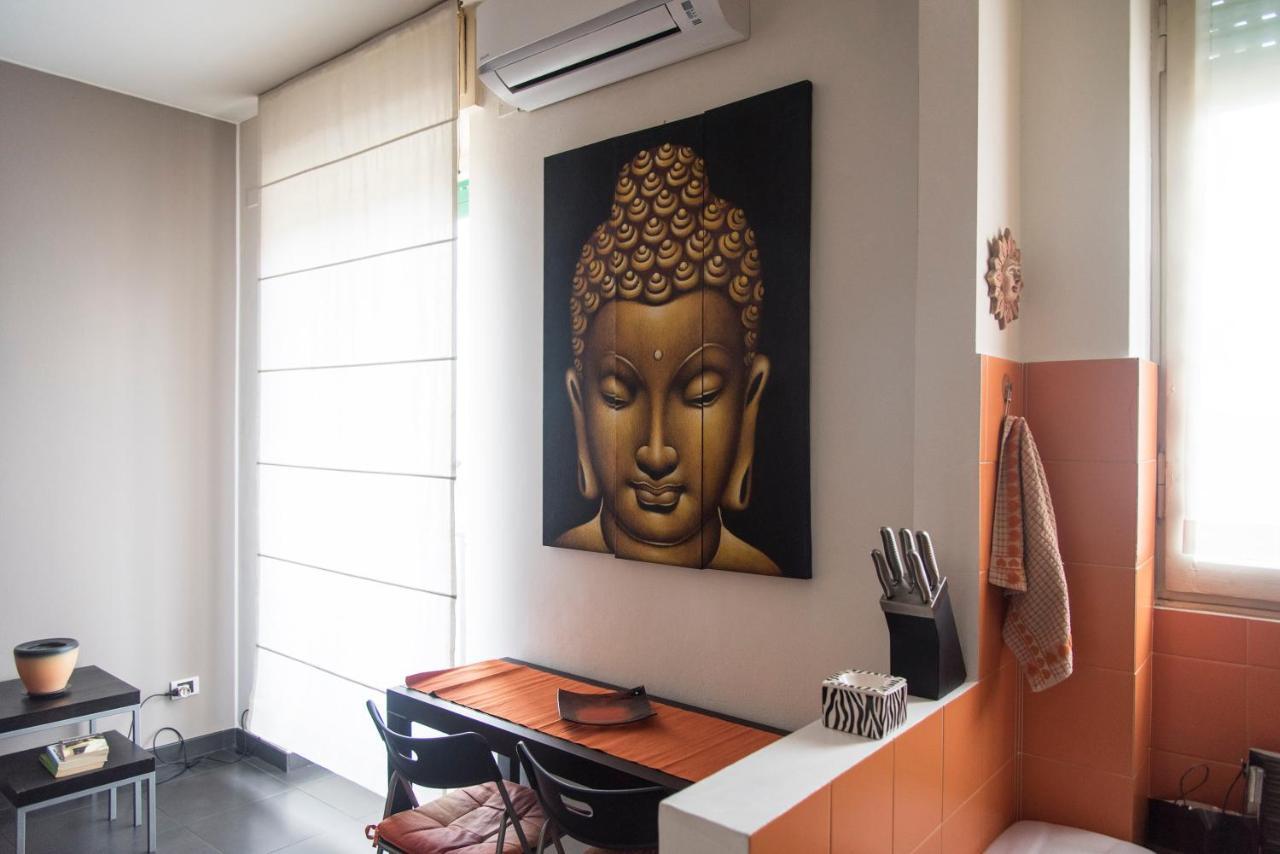 High Rise Studio Flat Near Metro Stop Милано Екстериор снимка